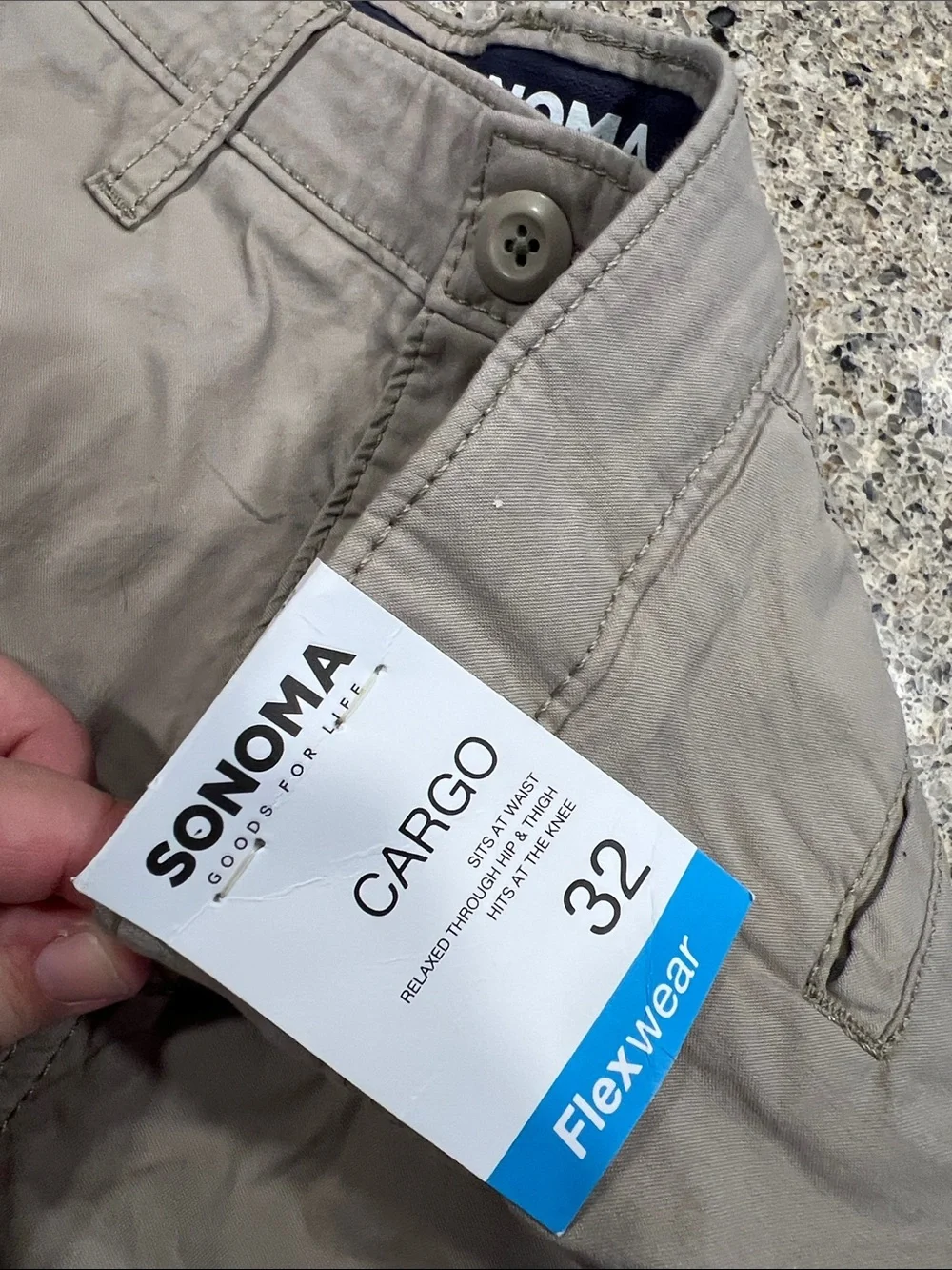 SONOMA Men’s Taupe Cargo Shorts with Multiple Pockets flex wear 32 z23
